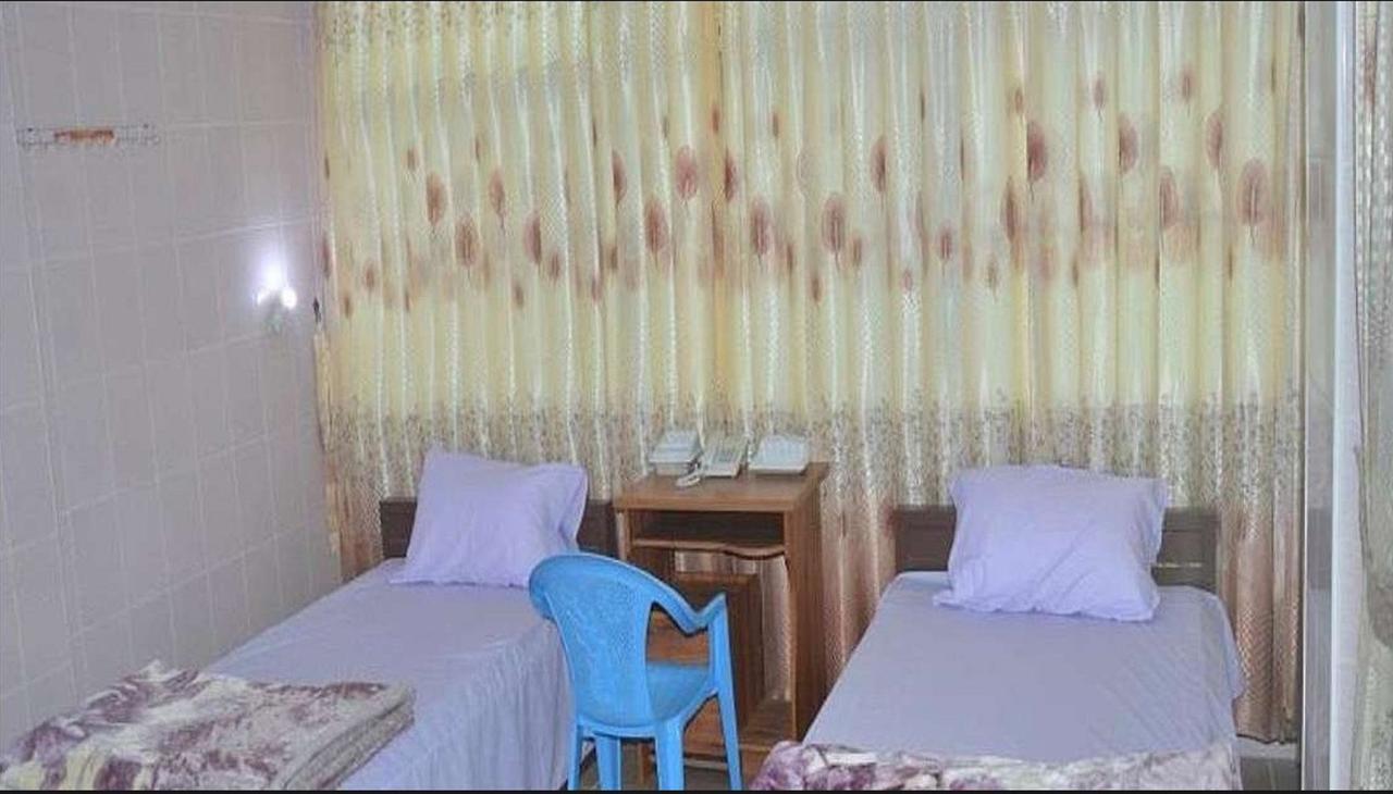 Red Dragon Hotel Hsipaw Exterior foto