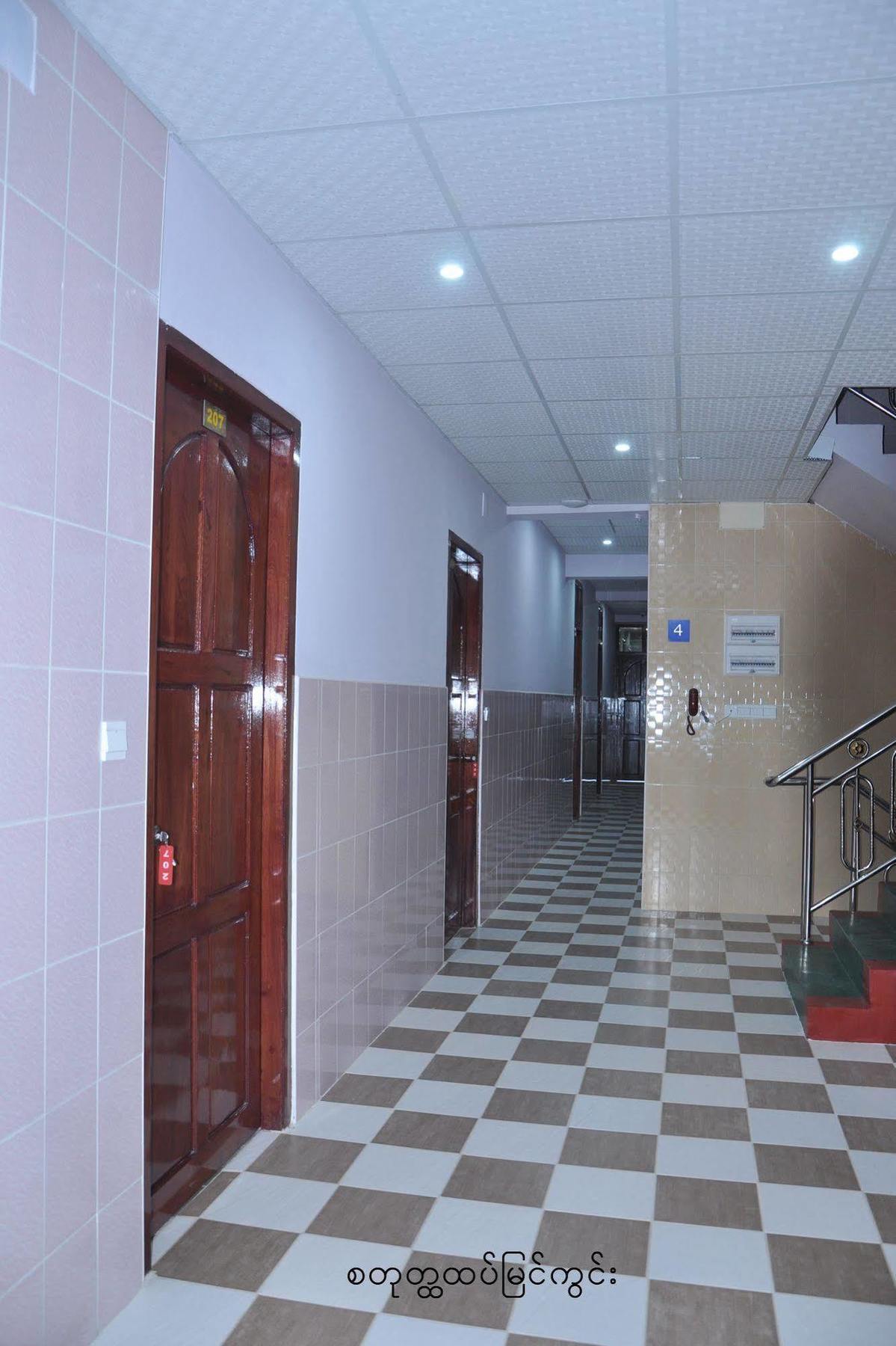 Red Dragon Hotel Hsipaw Exterior foto